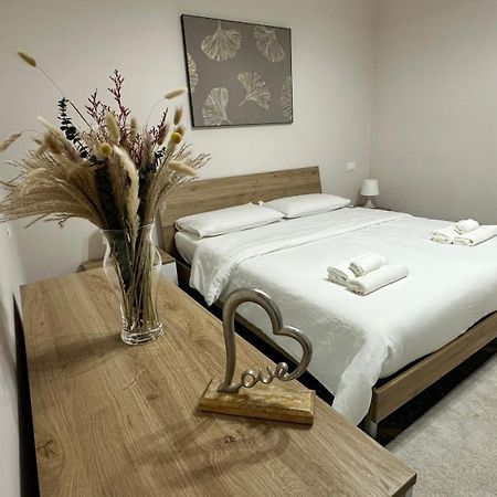 شقة Edens House Con Parcheggio Privato Gratuito راباللو المظهر الخارجي الصورة